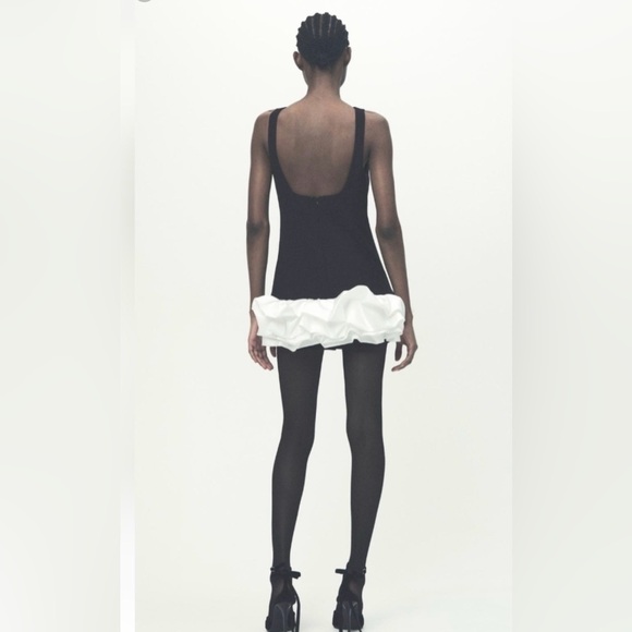 Zara Black and White contrast jumper Mini Dress size XS - Picture 3 of 6